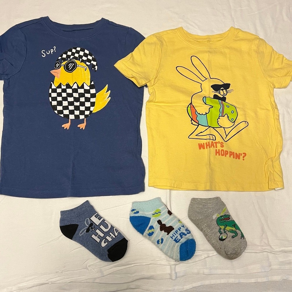 Old Navy Easter Themed T-Shirt and Sock Set 5t-fit like size 4 (2561)